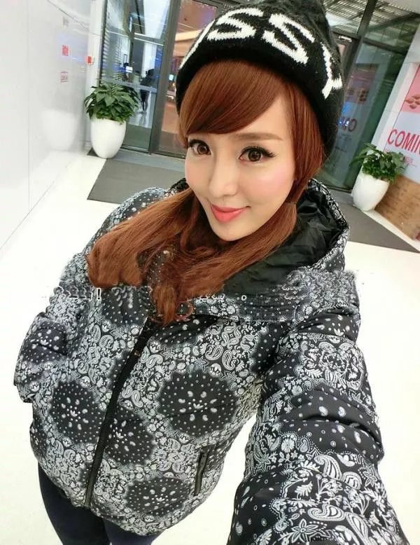 Adidas Originals Womens PAIS PAD HD Hooded Jacket G77333 Winter Coat