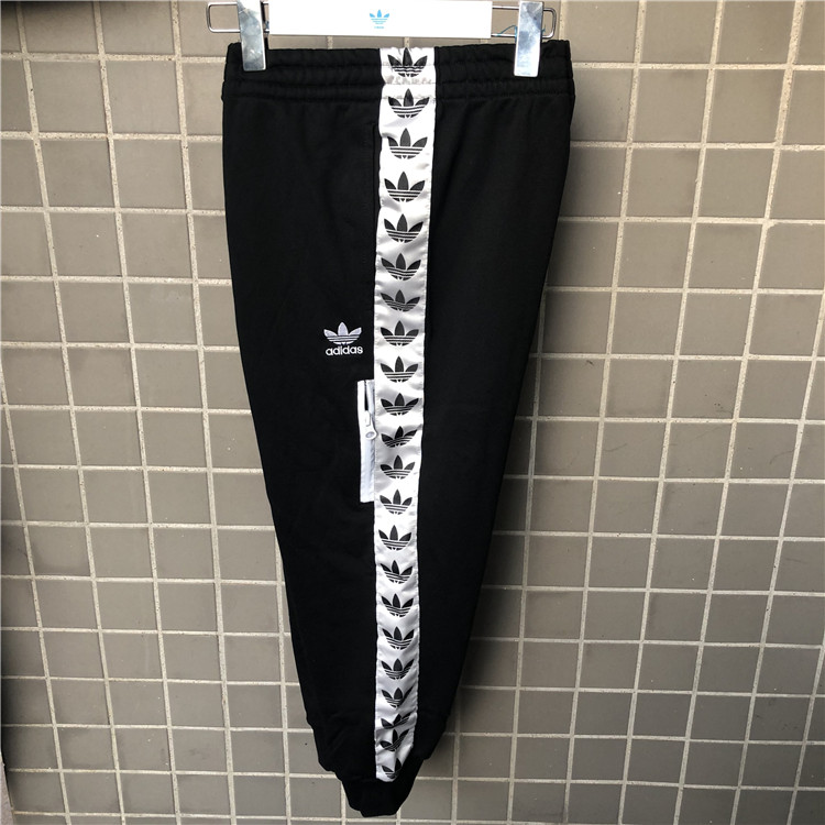 Adidas Original Light Trefoil DX4228 Black 3/4 Pants 