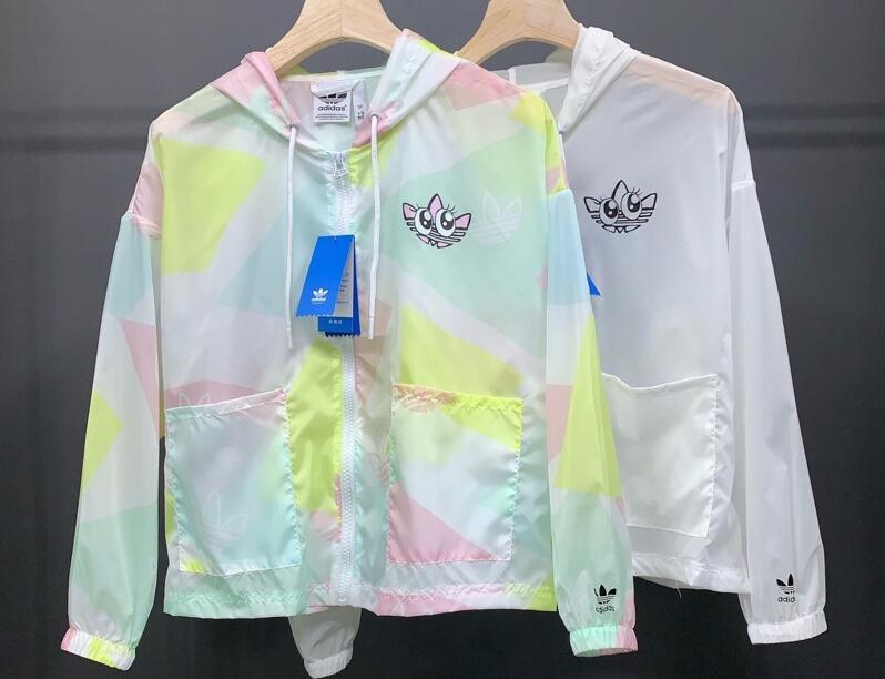WOMEN ORIGINALS Adidas Graphic Sunscreen Windbreaker GK4980 White Jacket SUPER-SWEET LOOK Hoody C