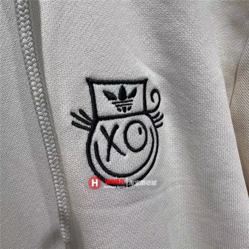 Adidas Original Logo HS7277 White Sweater HS7278 Black Shirt
